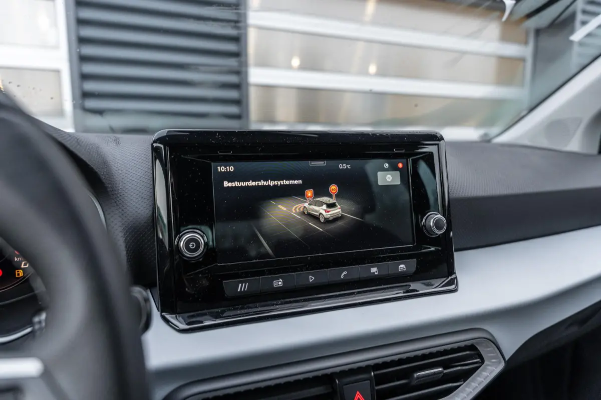 1.0 EcoTSI 95pk Style Business Connect | Apple Carplay/Android Auto | Stoelverwarming