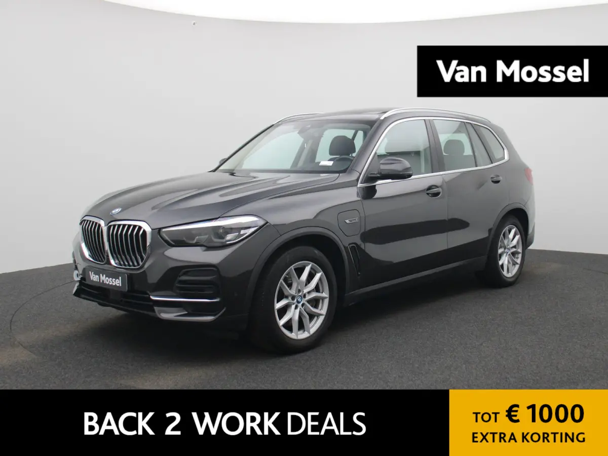 xDrive45e High Executive | PANO-SCHUIFDAK | HEAD-UP | HARMAN-KARDON | LEER | 360 CAMERA | STOELVERWARMING