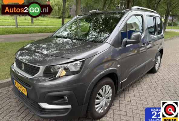 1.2 Puretech Allure I Navi I Cruise controle I Parkeersensoren I Applecarplay Android auto I trekhaak I rijklaar I
