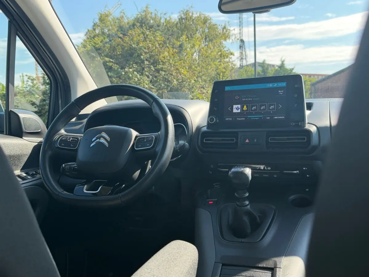 1.2 PureTech Shine - Sable Metallic - Camera/Cruise/Carplay