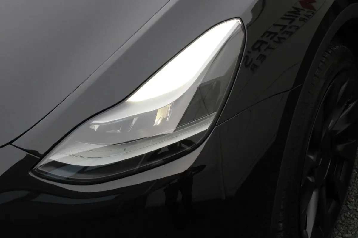 Long Range AWD 75 kWh SOH 93% Autoboost FSD
