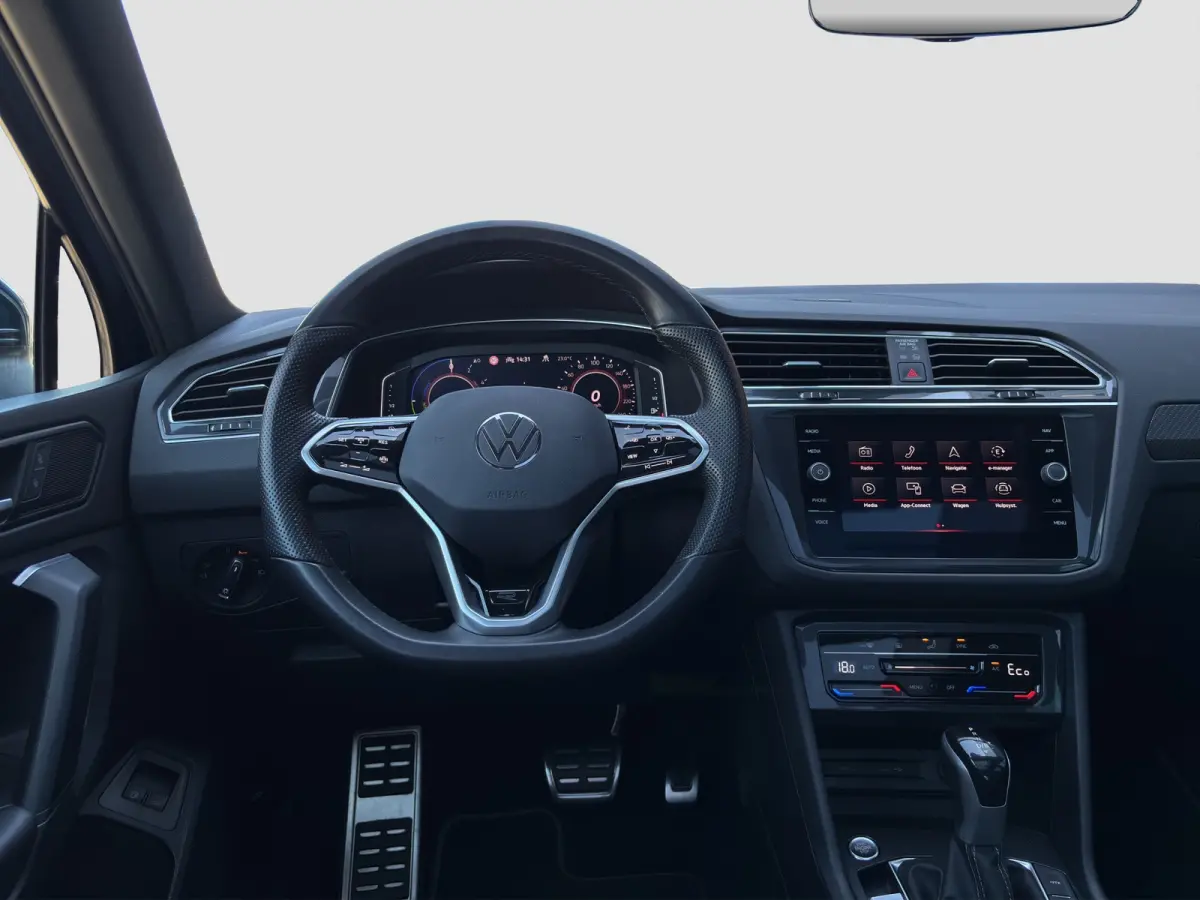 1.4 TSI eHybrid R-Line 245pk | Org. NL | Pano | Trekhaak | Adap. Cruise Control | Climate Control
