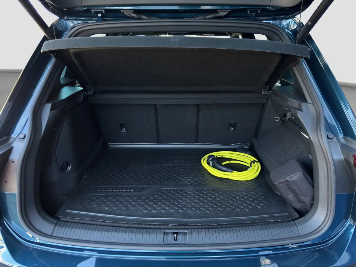1.4 TSI eHybrid R-Line 245pk | Org. NL | Pano | Trekhaak | Adap. Cruise Control | Climate Control