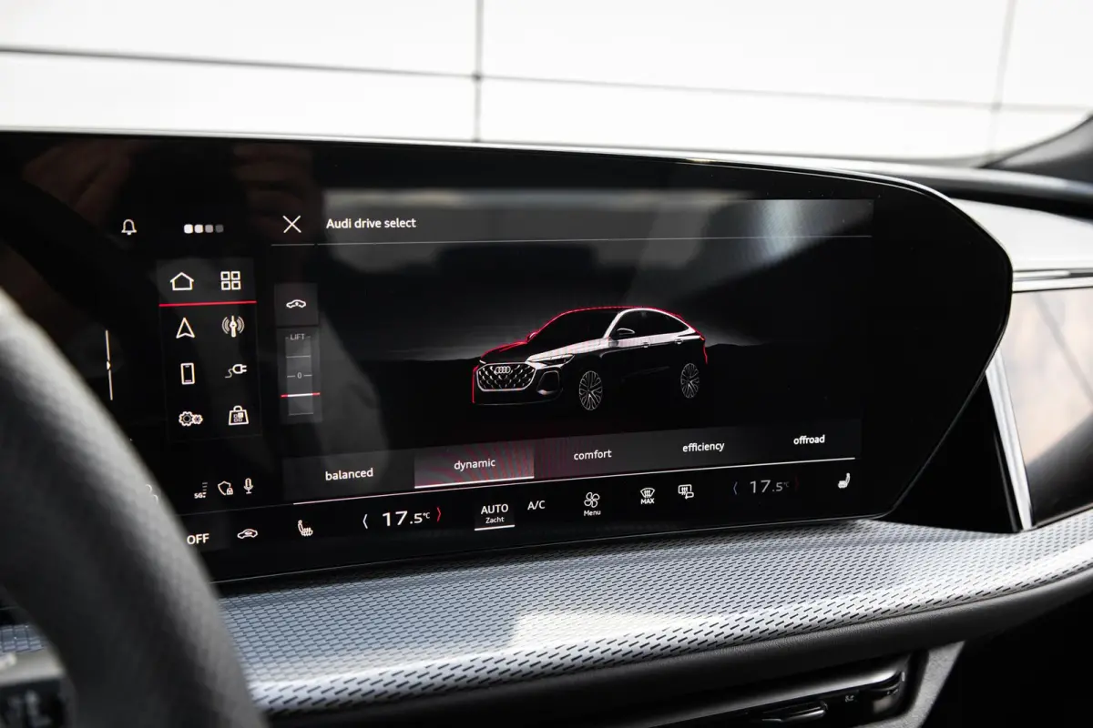 2.0 TFSI e-hybrid quattro S edition Competition | Panoramadak | 22" Velgen | SQ5 Uitlaat