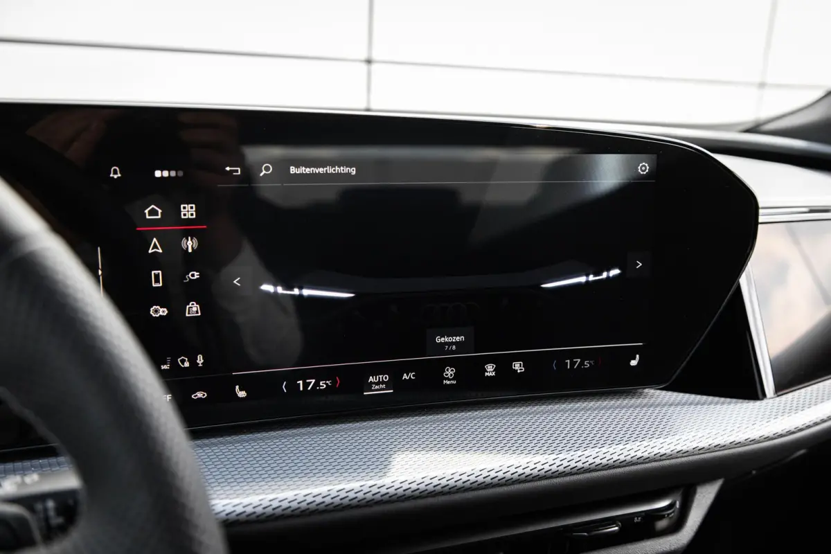 2.0 TFSI e-hybrid quattro S edition Competition | Panoramadak | 22" Velgen | SQ5 Uitlaat