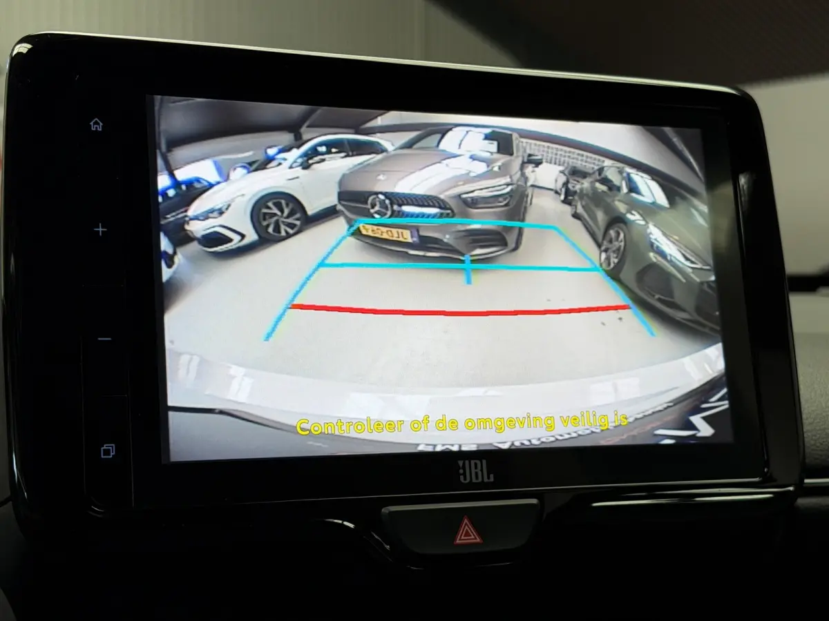 1.5 Hybrid 130 SPORT HuD CarPlay Camera
