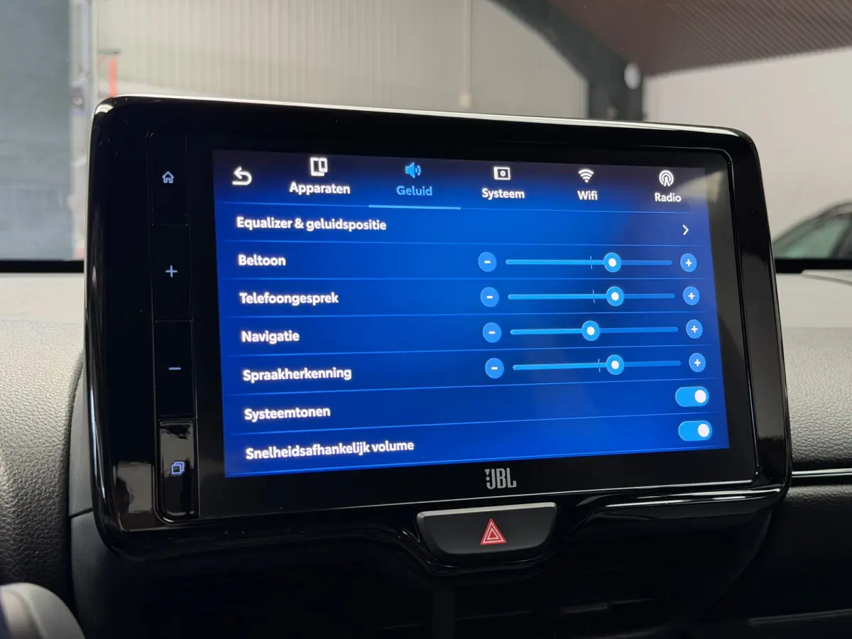 1.5 Hybrid 130 SPORT HuD CarPlay Camera