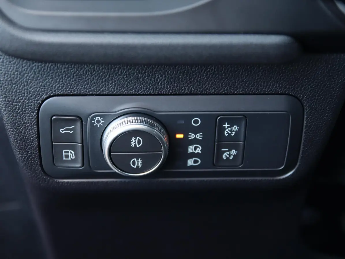 2.5 PHEV Titanium X | ACC | BLIS | B&O audio | Head-up display