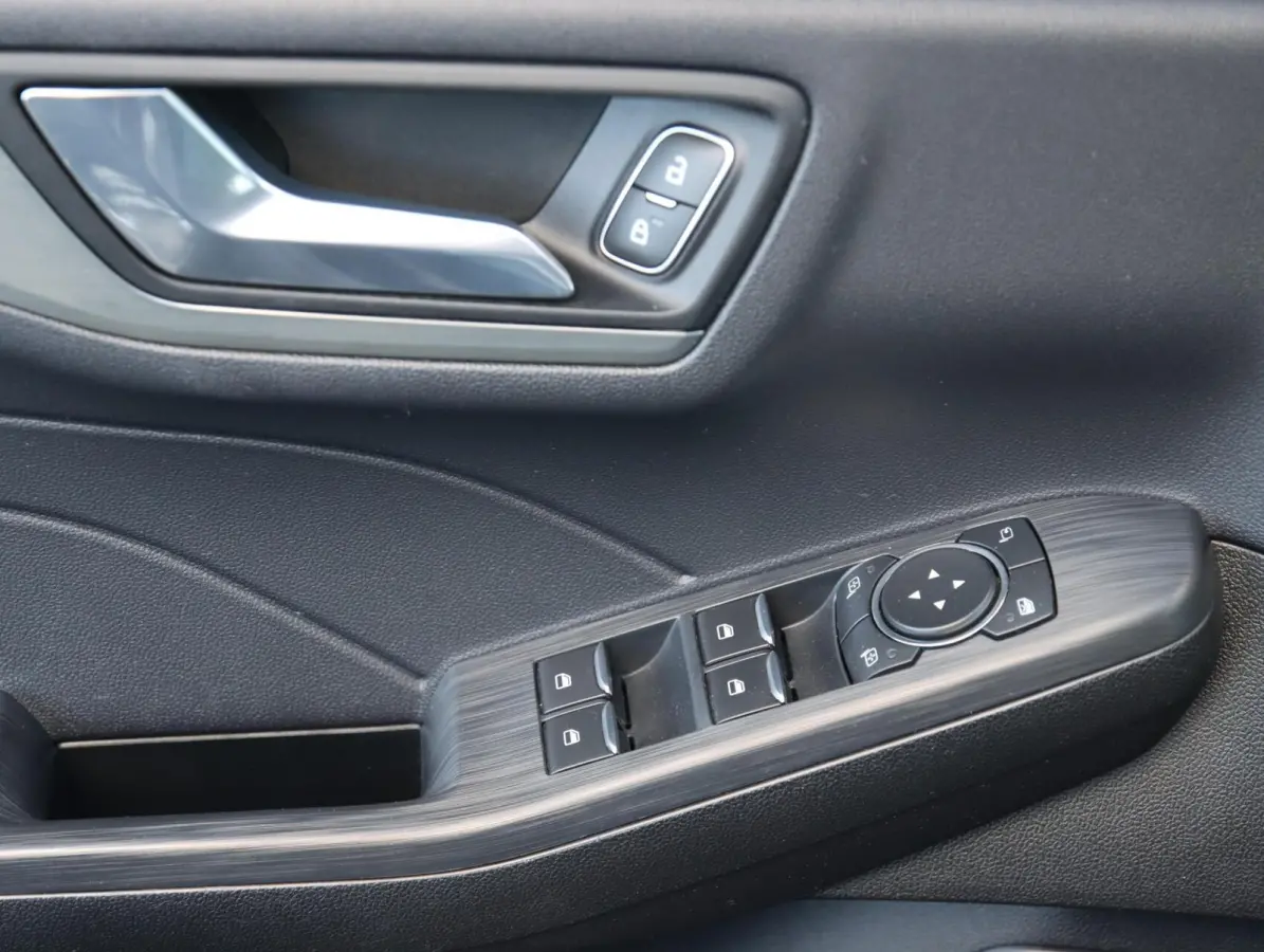 2.5 PHEV Titanium X | ACC | BLIS | B&O audio | Head-up display