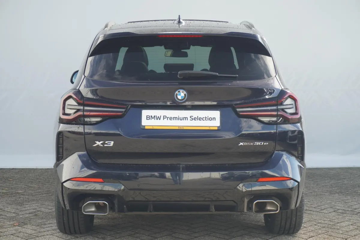 xDrive30e M Sport | Panoramadak | Head-up | Active Cruise Control | Comfort Access