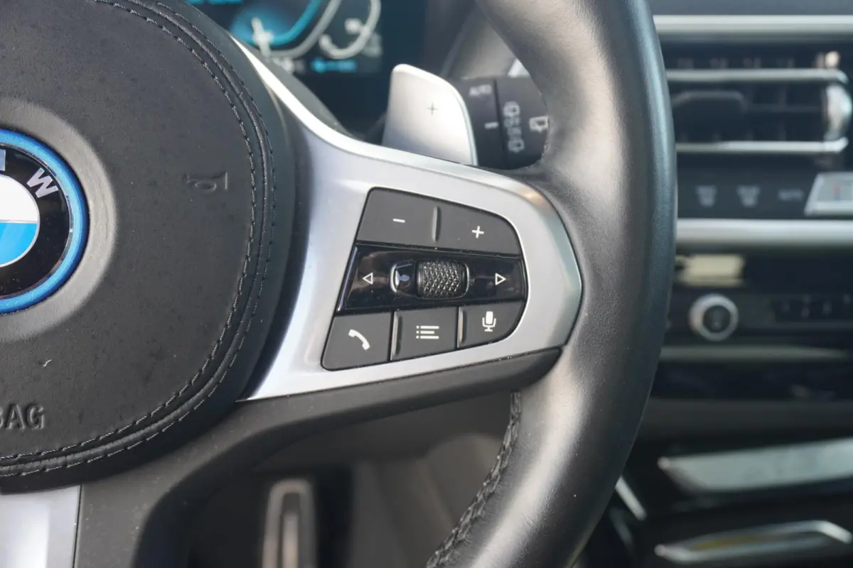 xDrive30e M Sport | Panoramadak | Head-up | Active Cruise Control | Comfort Access