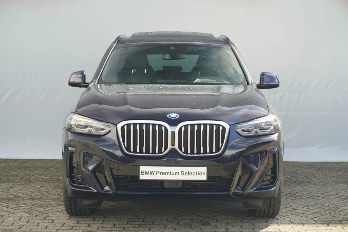 xDrive30e M Sport | Panoramadak | Head-up | Active Cruise Control | Comfort Access
