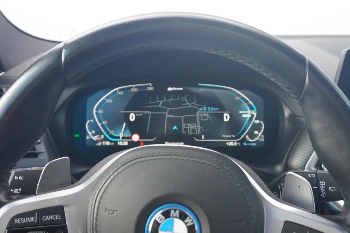 xDrive30e M Sport | Panoramadak | Head-up | Active Cruise Control | Comfort Access