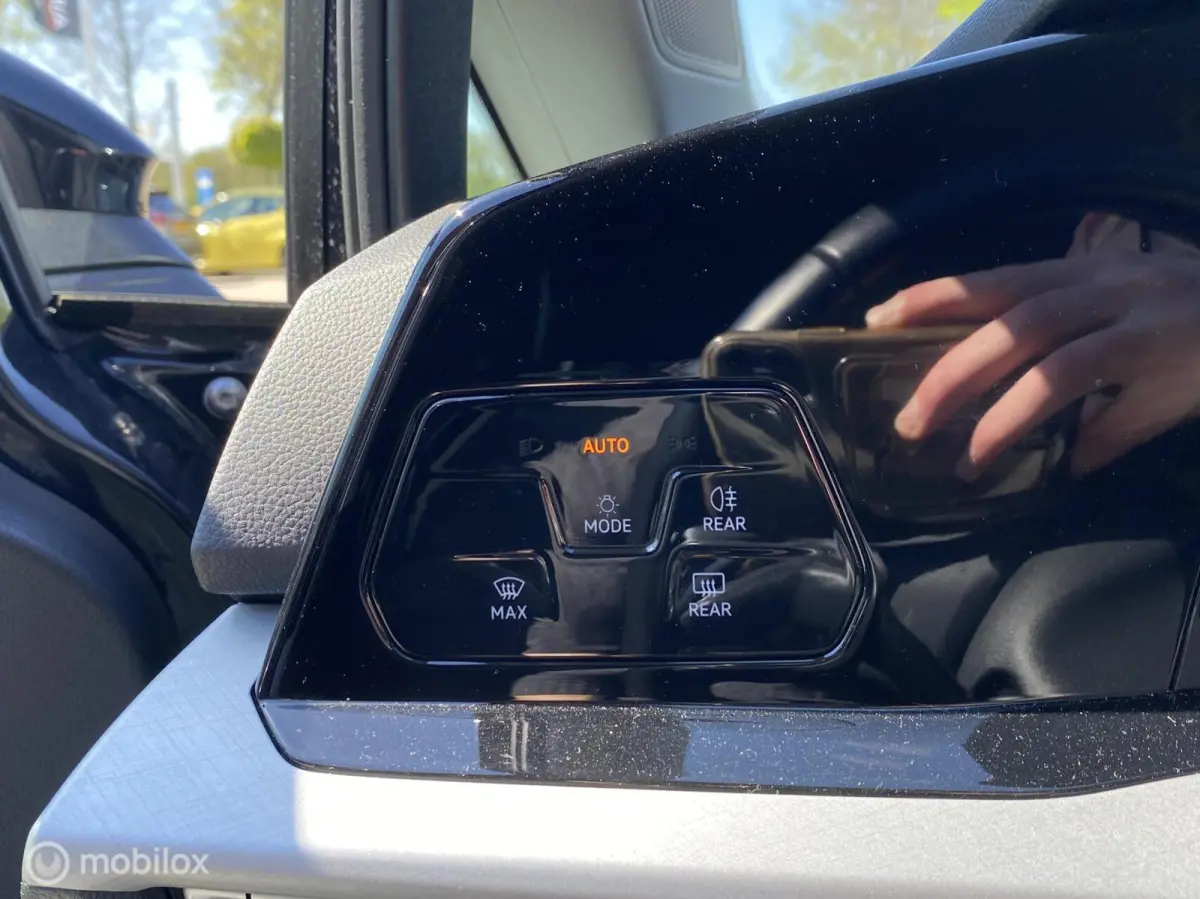 1.0 TSI Life | Trekhaak | Clima | ACC | LM Velgen | Navigatie | PDC V+A | Apple Carplay/An