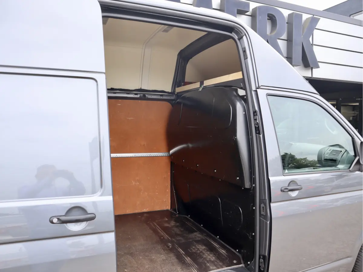 2.0 TDI 140 PK DSG L2H3 HOOG LANG
