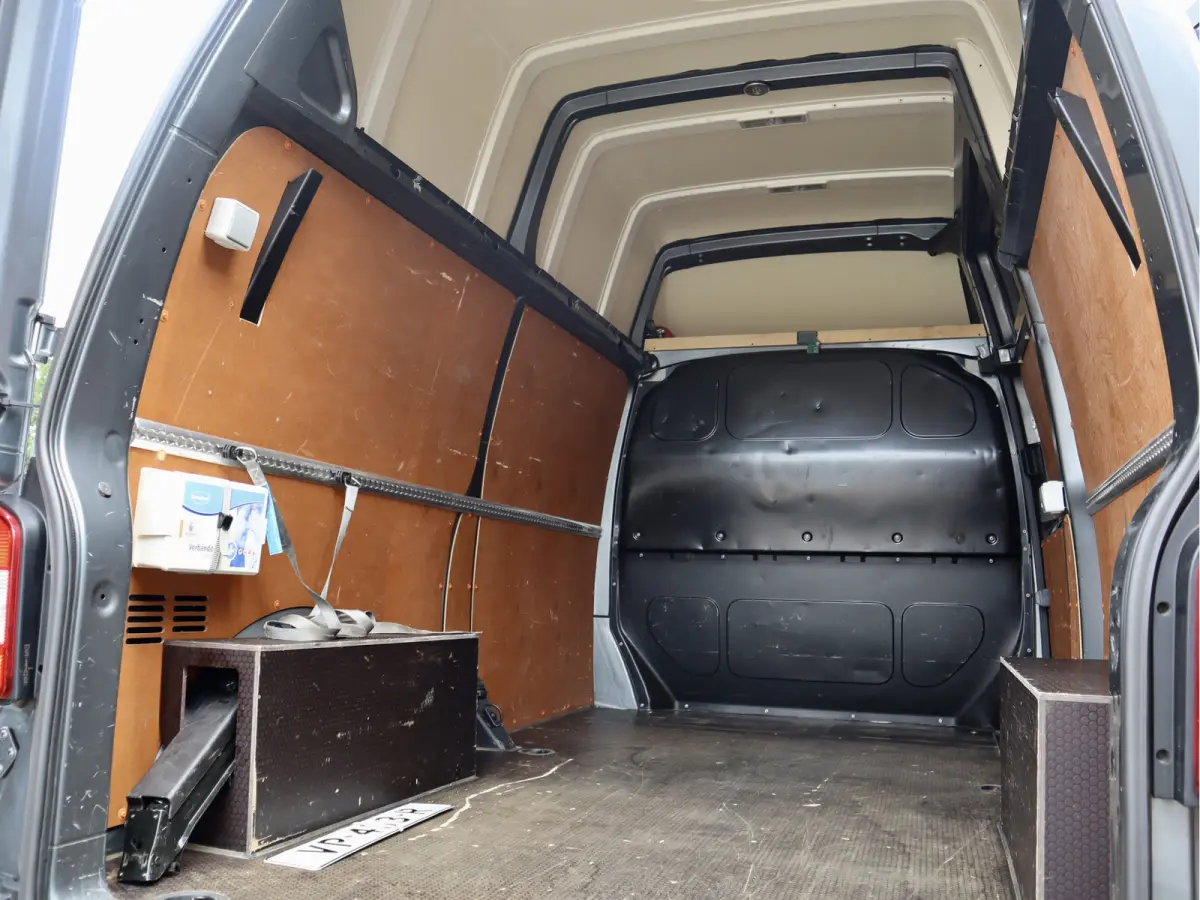 2.0 TDI 140 PK DSG L2H3 HOOG LANG