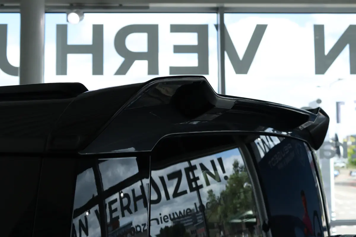 2.0 P400e 110 X-Dynamic HSE | Adapt. Cruise | Stoelventilatie | Schuifdak | Meridian | 360 Camera | Trekhaak | Luchtvering | 20 Inch | Keyless |