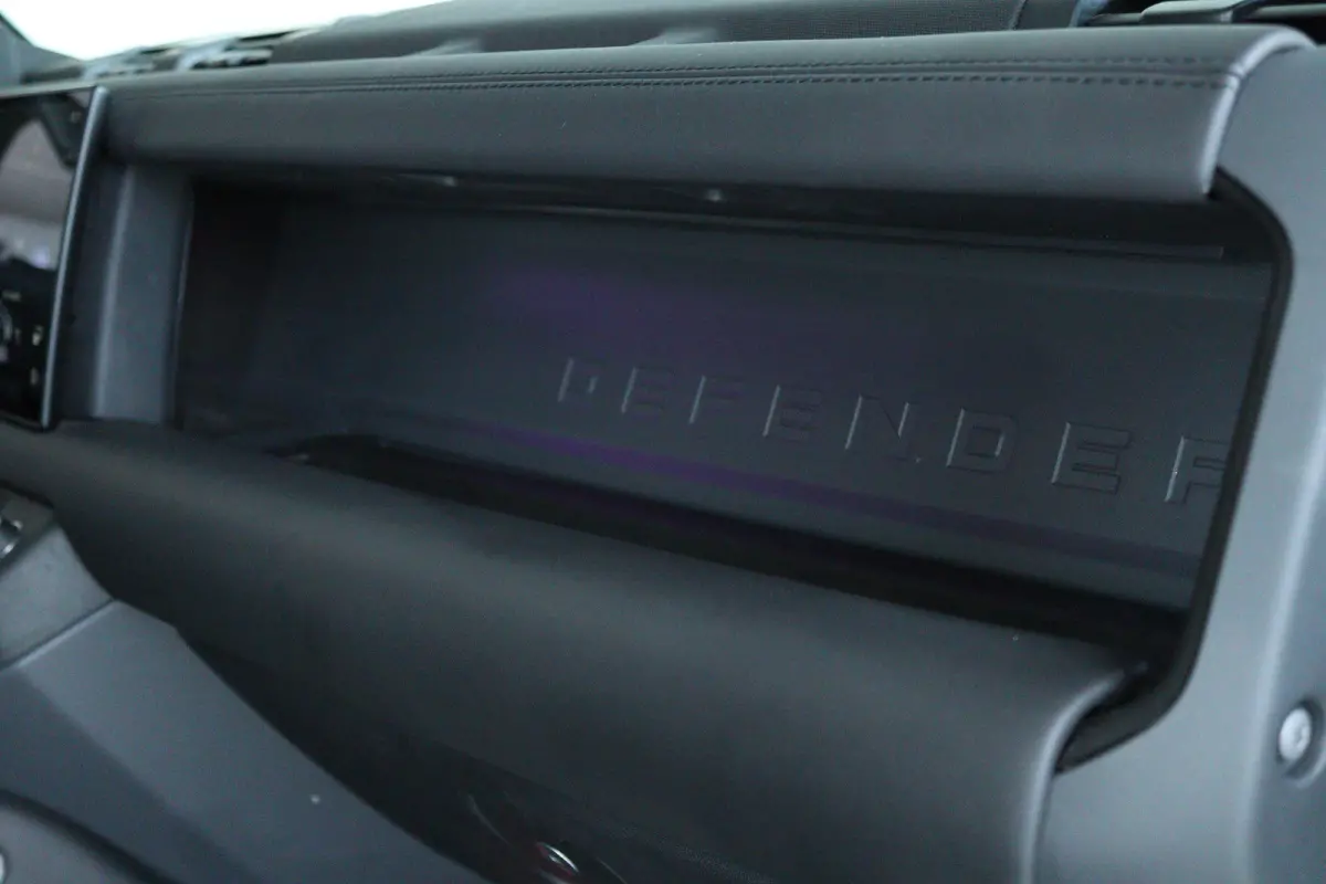 2.0 P400e 110 X-Dynamic HSE | Adapt. Cruise | Stoelventilatie | Schuifdak | Meridian | 360 Camera | Trekhaak | Luchtvering | 20 Inch | Keyless |