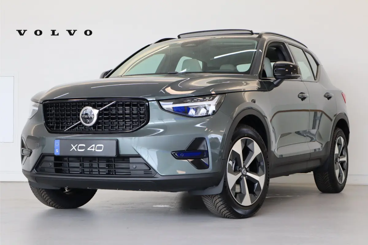 2.0 B4 Plus Dark | Achterbank verwarmd | All seasonbanden | Apple Carplay/Android Auto|telefoonintegratie premium