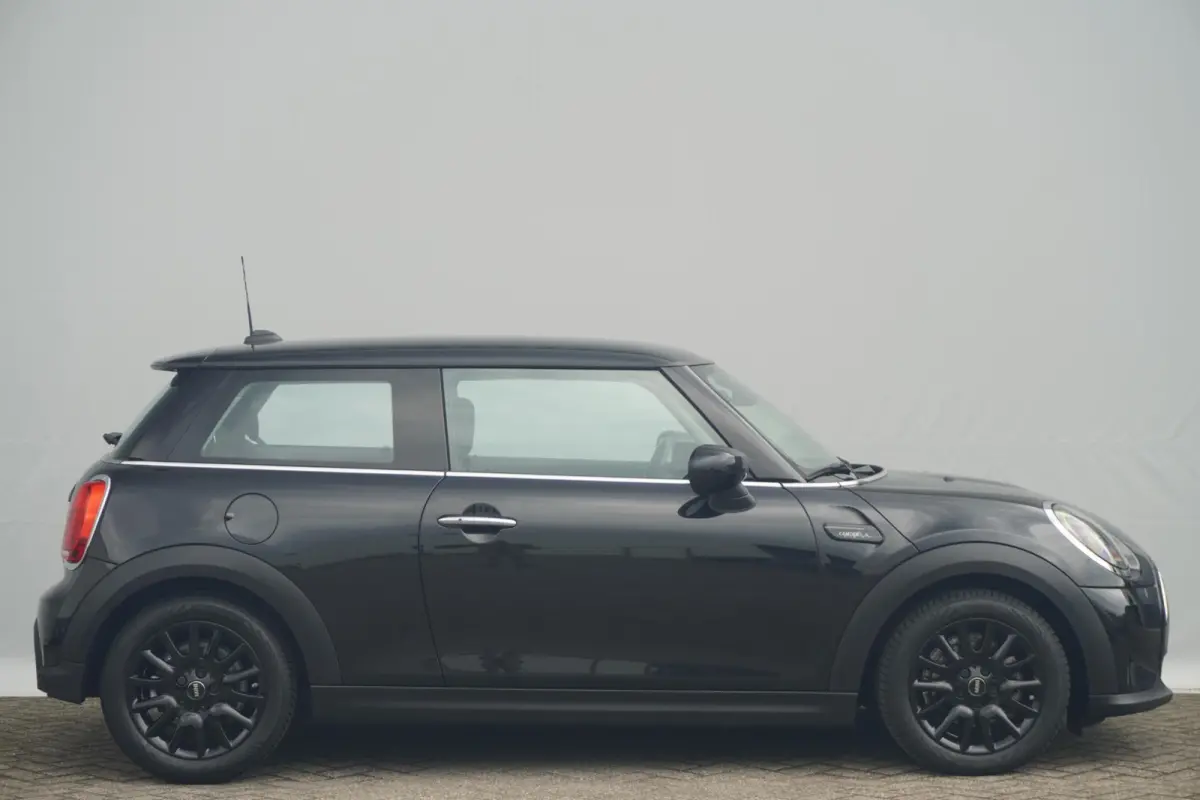 Cooper Camden Edition | Comfort Access | Driving Assistant | Verwarmde Voorstoelen | Parkeersensoren achter |