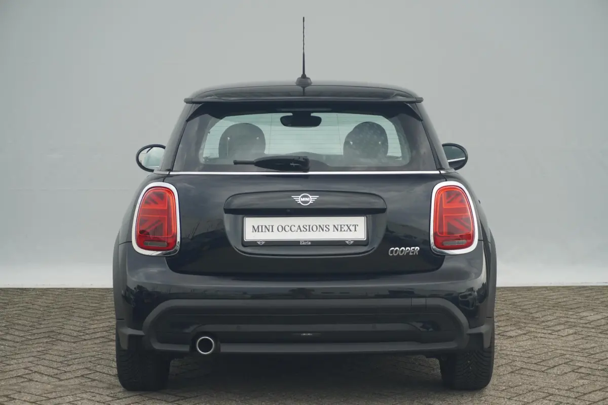 Cooper Camden Edition | Comfort Access | Driving Assistant | Verwarmde Voorstoelen | Parkeersensoren achter |
