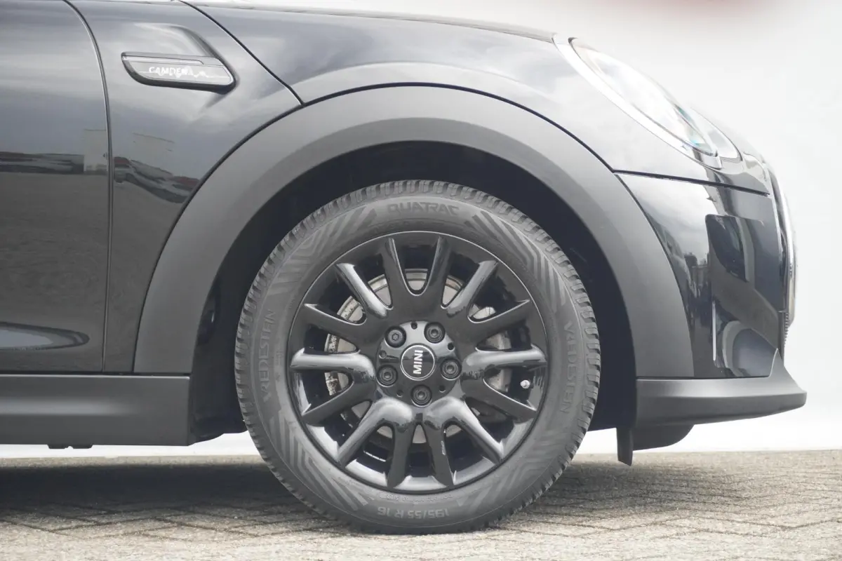 Cooper Camden Edition | Comfort Access | Driving Assistant | Verwarmde Voorstoelen | Parkeersensoren achter |