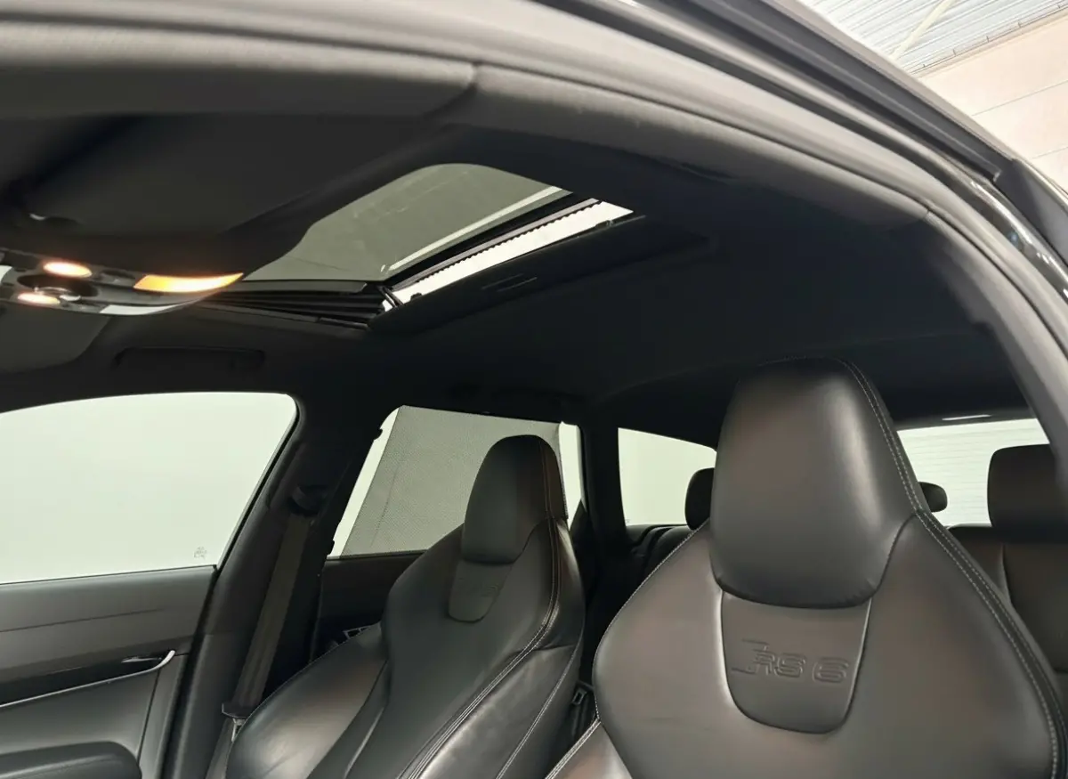 5.0 TFSI RS 6 Keramisch Pano Leder Cruise