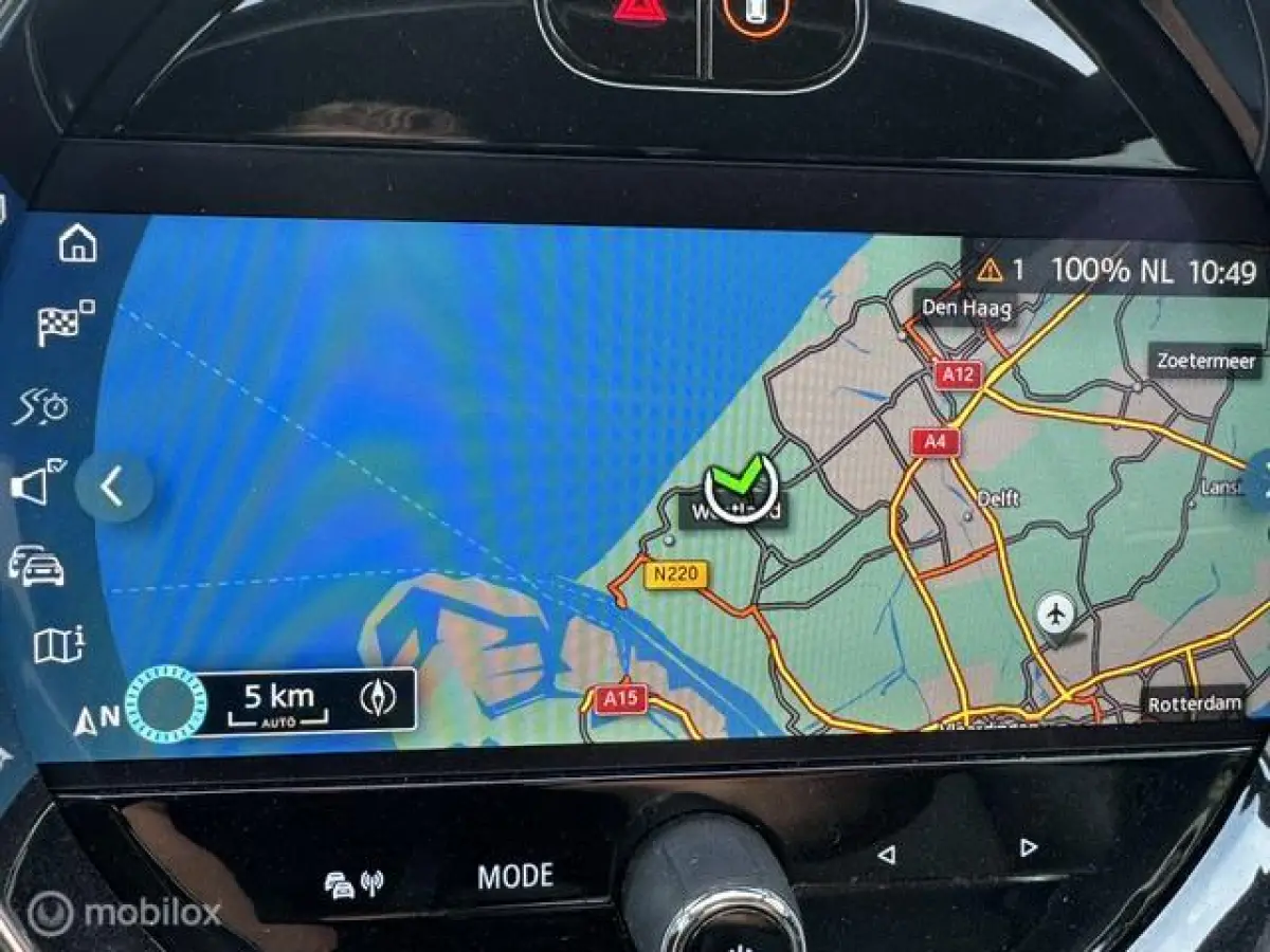 1.5 Resolute Edition Automaat . Navigatie , Camera achter , Lederbekleding Stoel+Stuur verwarming , sport stoellen , Pakeer hulp rondom
