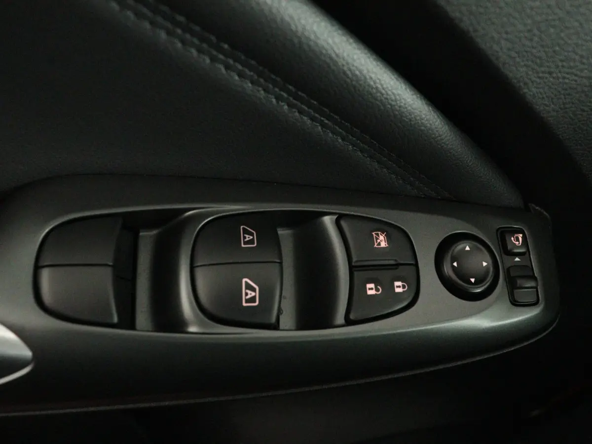 1.6 Hybrid N-Design | Stoel- & Stuurverw. | Adapt. Cruise | 360 Camera |