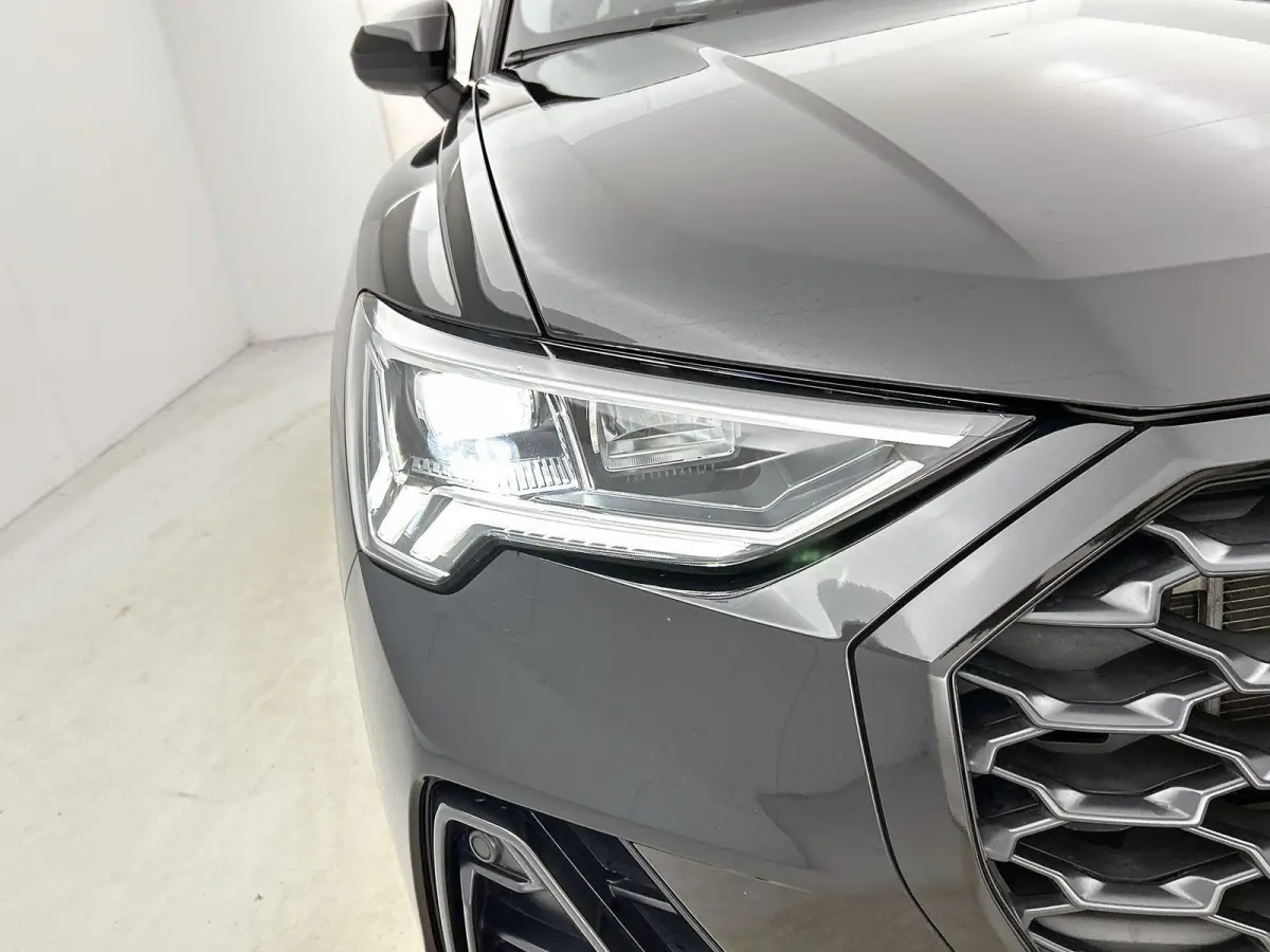 45 TFSI e Edition | APPLE CARPLAY - ANDROID AUTO | LANE ASSIST | KEYLESS | ELEKTRISCH BEDIENBARE ACHTERKLEP | ADAPTIEVE CRUISE CONTROL | STOELVERWARMING | CLIMATE CONTROL | PARKEERSENSOREN V