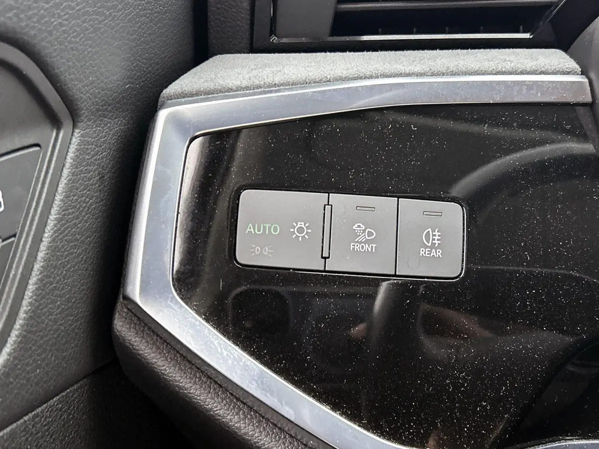 45 TFSI e Edition | APPLE CARPLAY - ANDROID AUTO | LANE ASSIST | KEYLESS | ELEKTRISCH BEDIENBARE ACHTERKLEP | ADAPTIEVE CRUISE CONTROL | STOELVERWARMING | CLIMATE CONTROL | PARKEERSENSOREN V
