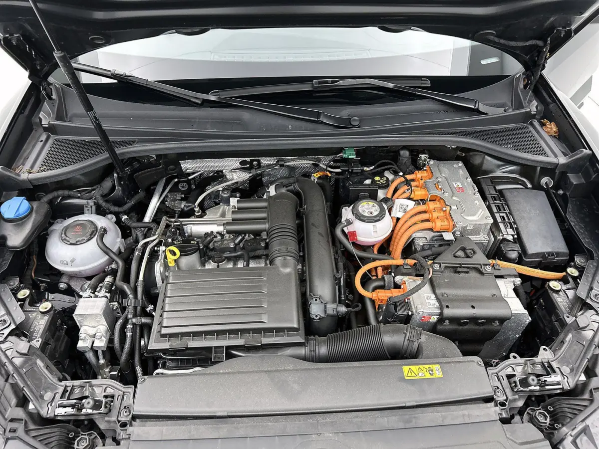 45 TFSI e Edition | APPLE CARPLAY - ANDROID AUTO | LANE ASSIST | KEYLESS | ELEKTRISCH BEDIENBARE ACHTERKLEP | ADAPTIEVE CRUISE CONTROL | STOELVERWARMING | CLIMATE CONTROL | PARKEERSENSOREN V