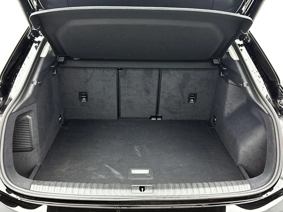 45 TFSI e Edition | APPLE CARPLAY - ANDROID AUTO | LANE ASSIST | KEYLESS | ELEKTRISCH BEDIENBARE ACHTERKLEP | ADAPTIEVE CRUISE CONTROL | STOELVERWARMING | CLIMATE CONTROL | PARKEERSENSOREN V