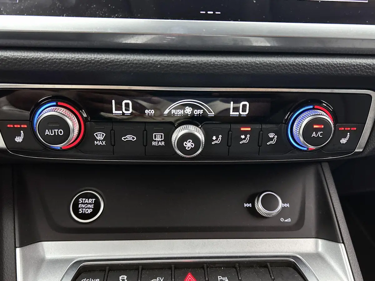 45 TFSI e Edition | APPLE CARPLAY - ANDROID AUTO | LANE ASSIST | KEYLESS | ELEKTRISCH BEDIENBARE ACHTERKLEP | ADAPTIEVE CRUISE CONTROL | STOELVERWARMING | CLIMATE CONTROL | PARKEERSENSOREN V