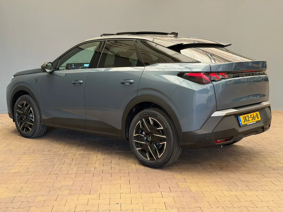 GT | Advanced Active Safety Brake met camera en radar (Pack Safety Plus) | Climate Control | Elektrische parkeerrem