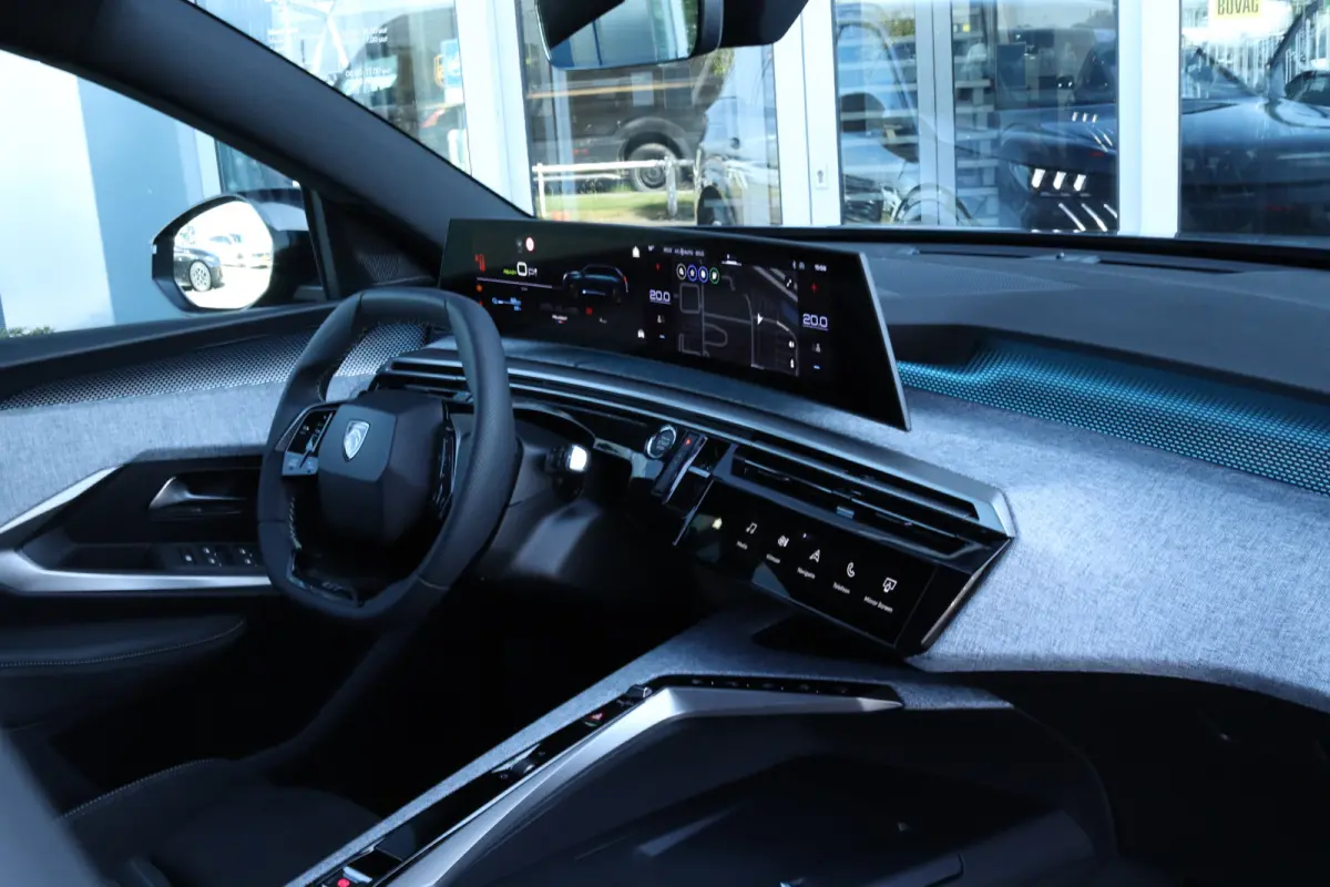 GT | Adaptieve cruise control met Stop&Go functie | LED 3D-achterlichten | Pack Safety Plus