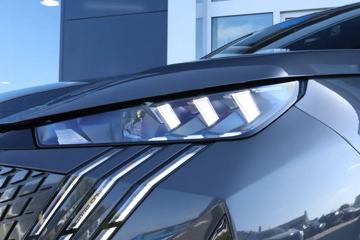 GT | Adaptieve cruise control met Stop&Go functie | LED 3D-achterlichten | Pack Safety Plus