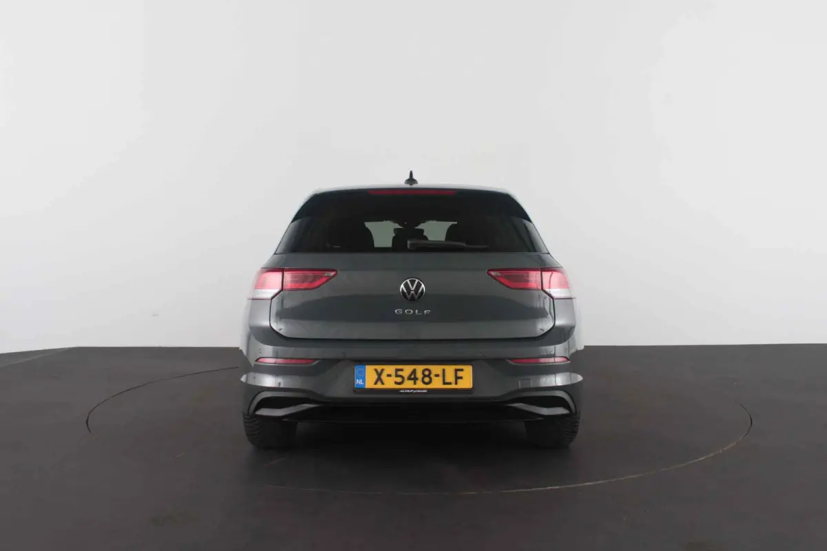 1.5 TSI Life Business > Dolphin Grey/Trekhaak/Camera/Winterpakket/Keyless/17inch...