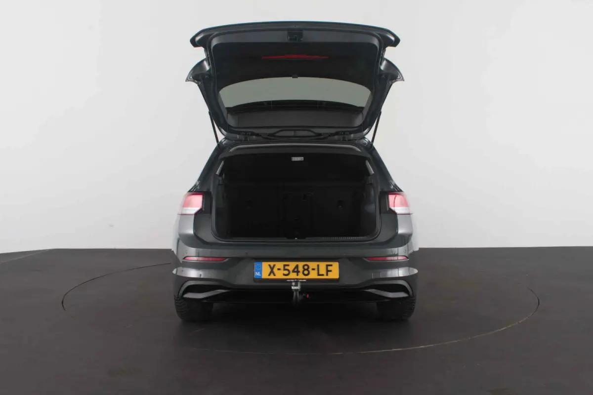 1.5 TSI Life Business > Dolphin Grey/Trekhaak/Camera/Winterpakket/Keyless/17inch...