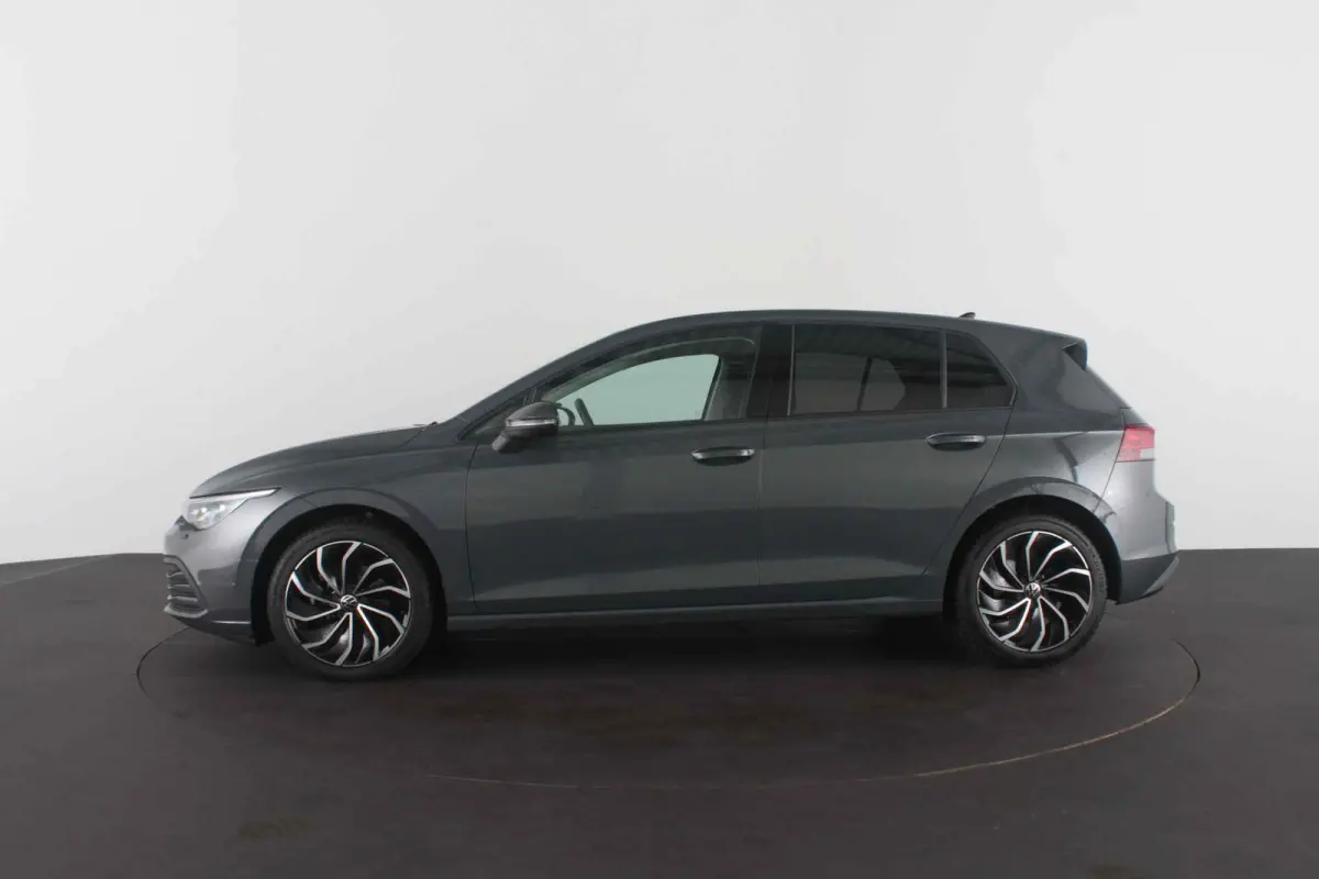 1.5 TSI Life Business > Dolphin Grey/Trekhaak/Camera/Winterpakket/Keyless/17inch...