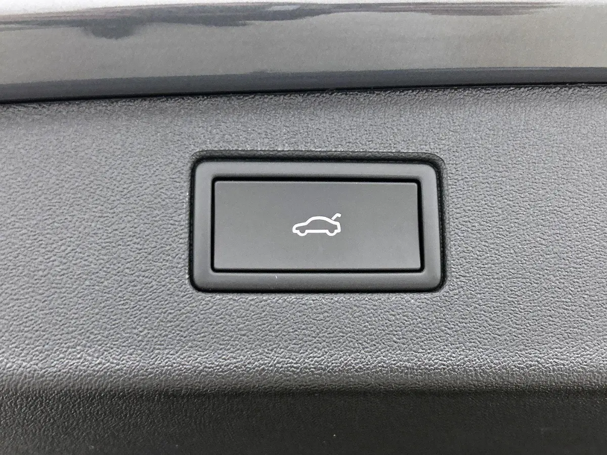 1.5 eHybrid Limited Edition 204 PK | Automaat | Navigatie | Trekhaak inklapbaar | 360 Camera | Apple CarPlay | Android Auto | Grootlichtassistent | Adaptive Cruise Control | Lane Assist | Si