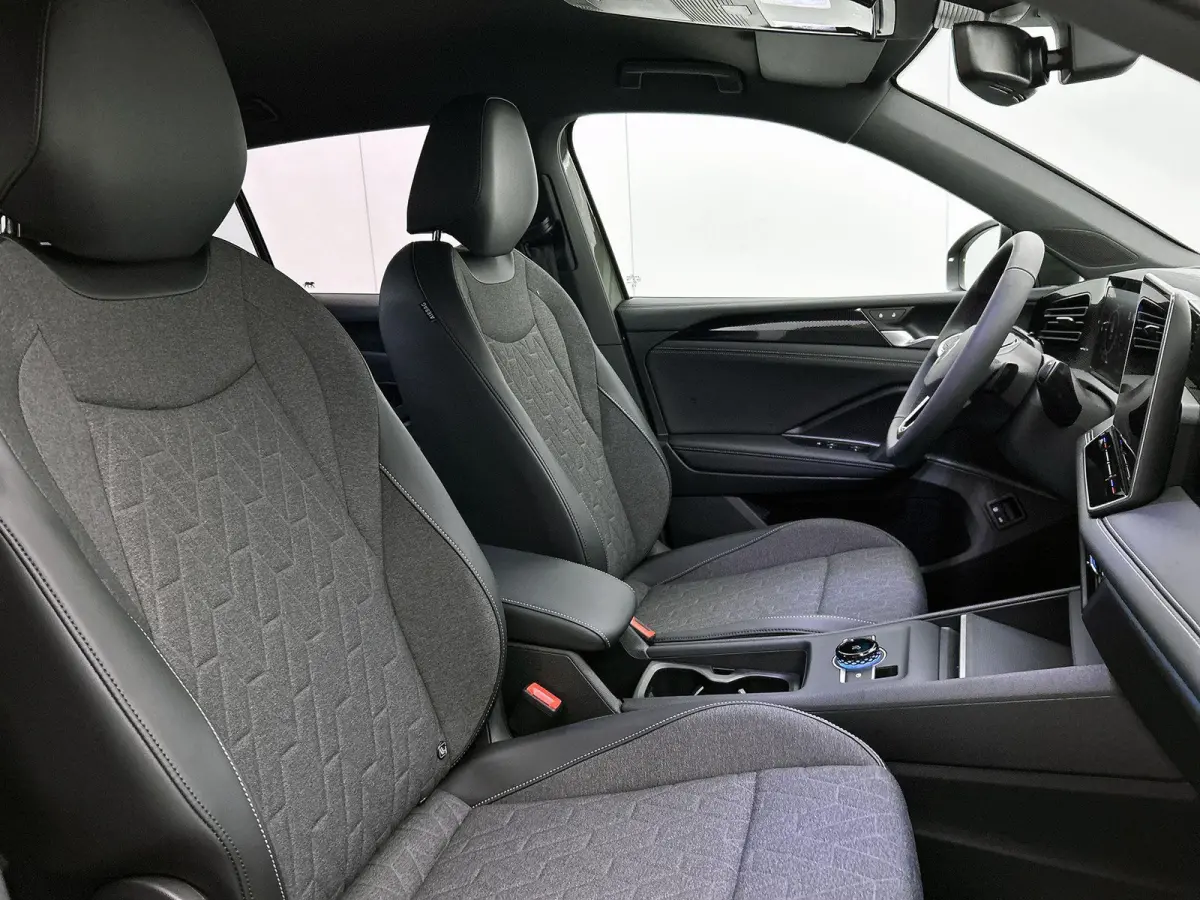 1.5 eHybrid Limited Edition 204 PK | Automaat | Navigatie | Trekhaak inklapbaar | 360 Camera | Apple CarPlay | Android Auto | Grootlichtassistent | Adaptive Cruise Control | Lane Assist | Do