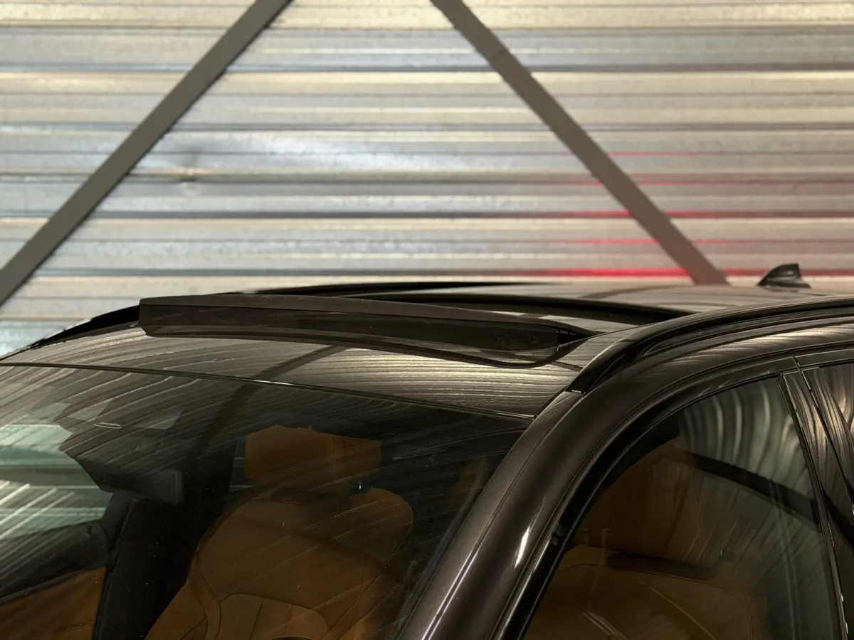 540i xDrive High Executive M-Pakket LED/PANO/NAVI/ACC/LEDER/ADAPTIVE/TREKHAAK/STOELVERW+KOELER/STUURVERW/MEMOR