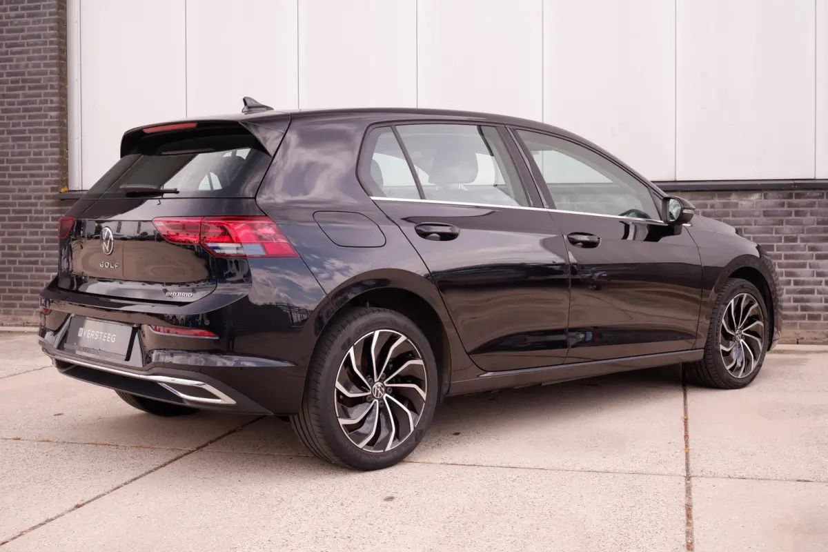 1.4 eHybrid Style | SOH 100% | Carplay | Camera | Memory | Navi | Sfeerverlichting | LED | IQ-Light