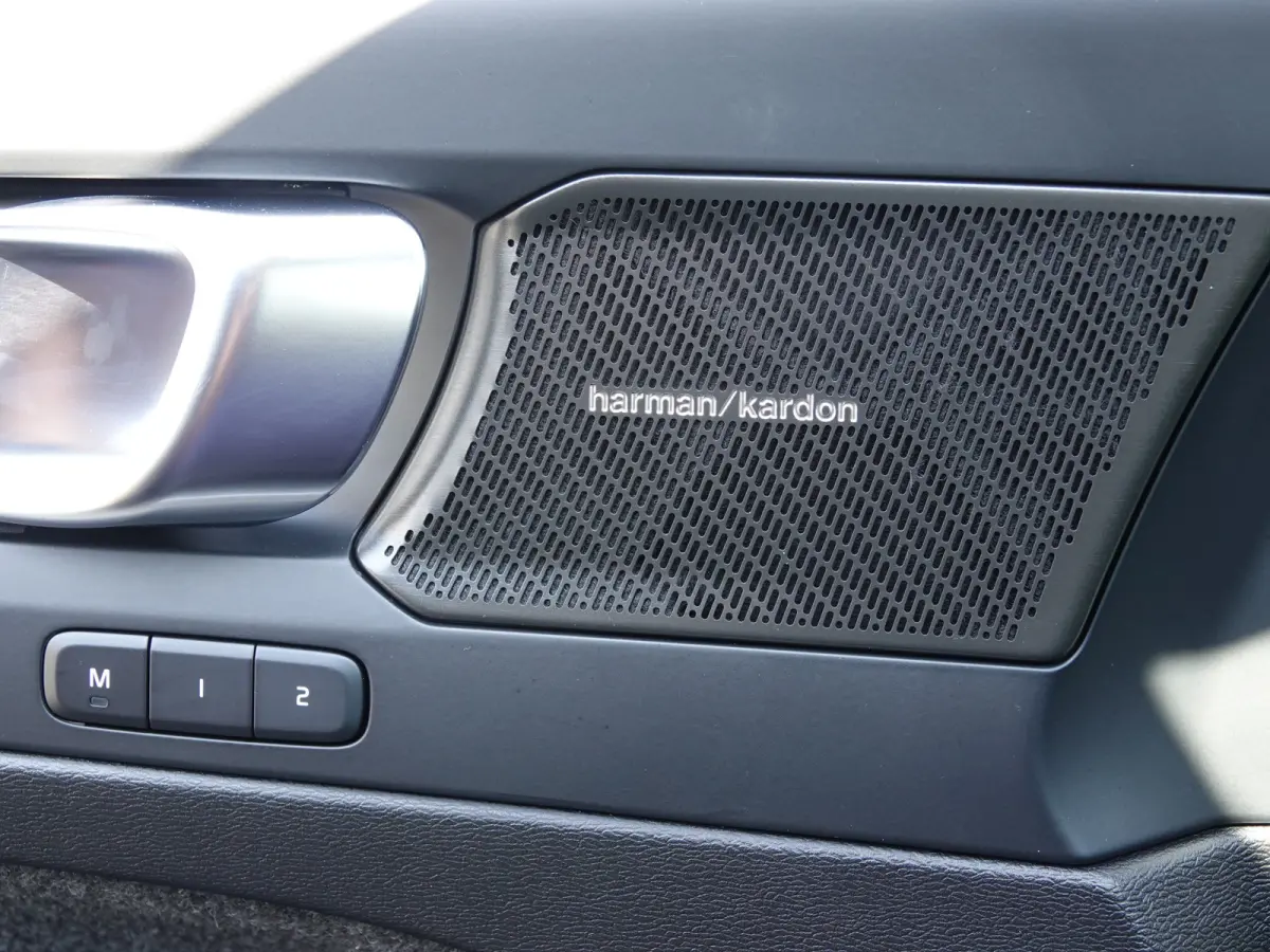 Twin Motor Ultra Black Edition 82 kWh SOH 96,9% | PANO | HK-AUDIO | 360° CAM
