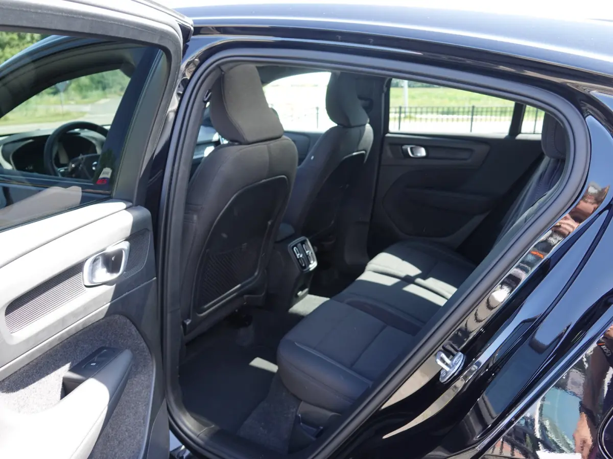 Twin Motor Ultra Black Edition 82 kWh SOH 96,9% | PANO | HK-AUDIO | 360° CAM