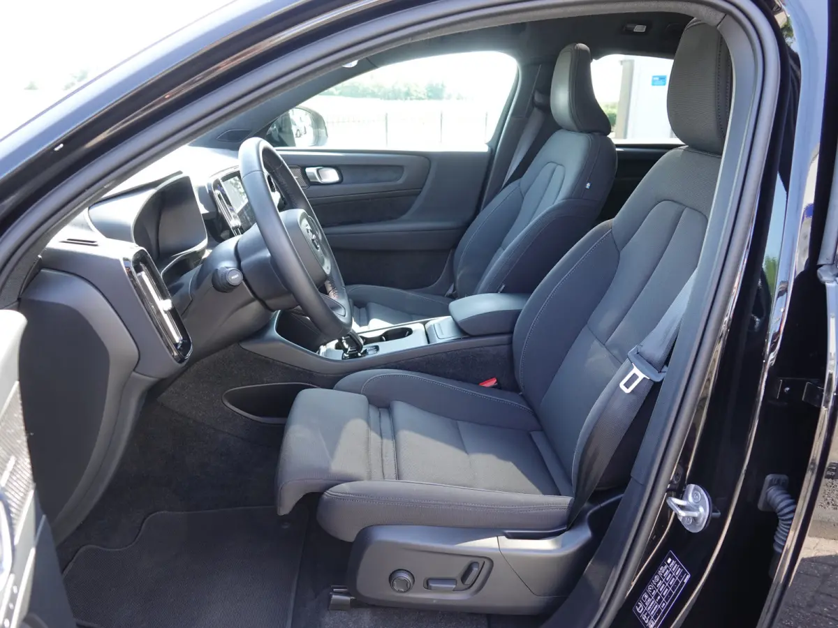 Twin Motor Ultra Black Edition 82 kWh SOH 96,9% | PANO | HK-AUDIO | 360° CAM