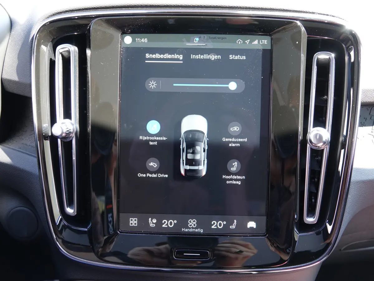 Twin Motor Ultra Black Edition 82 kWh SOH 96,9% | PANO | HK-AUDIO | 360° CAM