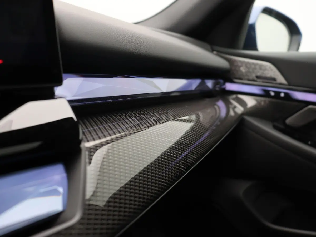 eDrive40 M Sportpakket Pro | SoH 100% | M Sport Edition | Trekhaak | Panoramdak | Stoelventilatie | Driving Assistant Plus | Bowers & Wilkins | 20''