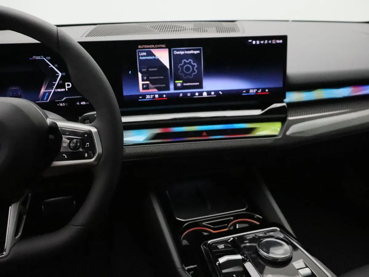 eDrive40 M Sportpakket Pro | SoH 100% | M Sport Edition | Trekhaak | Panoramdak | Stoelventilatie | Driving Assistant Plus | Bowers & Wilkins | 20''